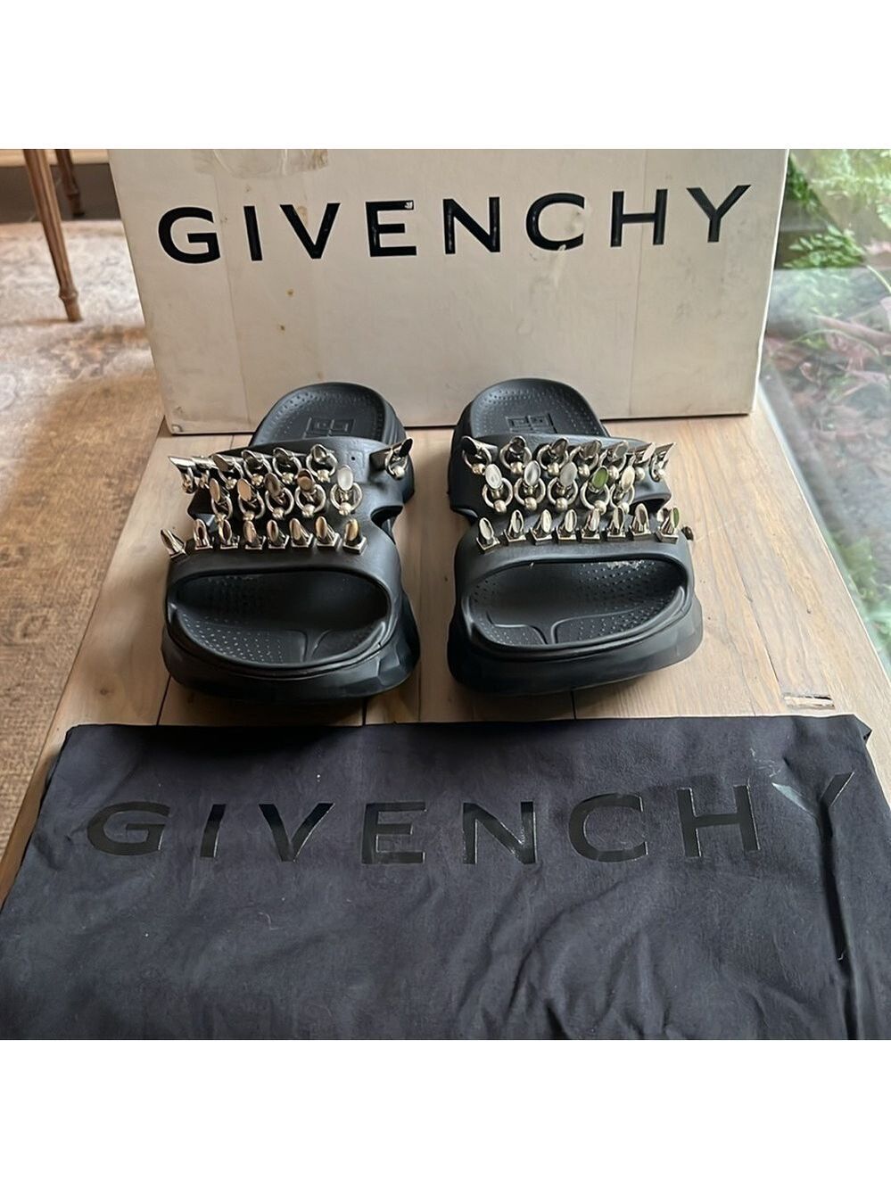 Givenchy Marshmallow Stud Embellished Slides Sandals in Black US 9.5, EU 40 - Picture 2 of 15